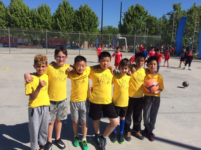 Fotos del 'equip de futbol de l'extraescolar de l'AMPA Pere Vila