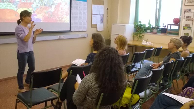 Xerrada de la Glòria explicant nutrició infantil del 03-05-2017 organitzat per l'escola de famílies de l'AMPA Pere Vila